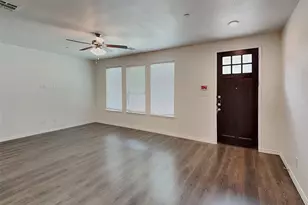 2431 Klamath Dr, Lewisville, TX 75056 - Photo 2
