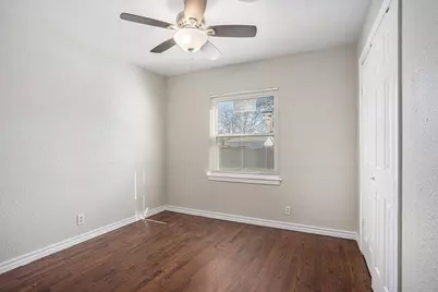 2009 Cloverdale Street, Arlington, TX 76010 - Photo 16