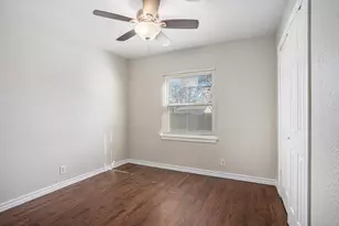 2009 Cloverdale St, Arlington, TX 76010 - Photo 16