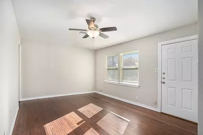 2009 Cloverdale Street, Arlington, TX 76010 - Photo 4