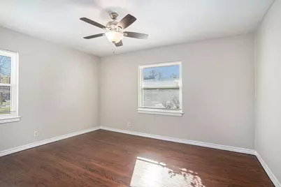 2009 Cloverdale Street, Arlington, TX 76010 - Photo 14