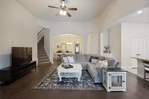 10708 Fort Stockton Pl, McKinney, TX 75071 - Photo 2