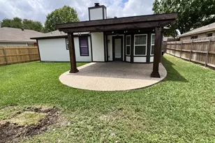 1729 Duster Cir, Arlington, TX 76018 - Photo 38