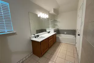 1729 Duster Cir, Arlington, TX 76018 - Photo 22