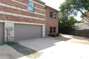 2240 Jackson Cir, Carrollton, TX 75006 - Photo 2