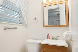 801 Brownstone St, Euless, TX 76039 - Photo 12