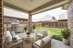 401 Palamedes St, Lewisville, TX 75056 - Photo 24