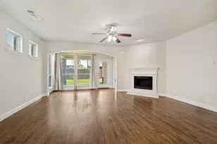 401 Palamedes St, Lewisville, TX 75056 - Photo 14