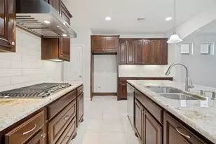401 Palamedes St, Lewisville, TX 75056 - Photo 10