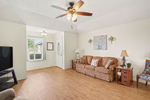 324 Ashwood St, Azle, TX 76020 - Photo 6