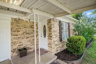 324 Ashwood St, Azle, TX 76020 - Photo 4