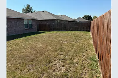805 Underhill Drive, Arlington, TX 76002 - Photo 30