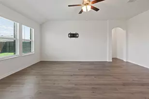 10108 Autumn Leaves Ln, Aubrey, TX 76227 - Photo 16