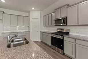 10108 Autumn Leaves Ln, Aubrey, TX 76227 - Photo 12