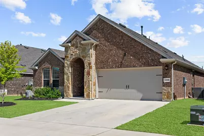 10108 Autumn Leaves Lane, Aubrey, TX 76227 - Photo 2