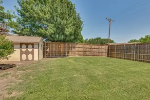 177 Simmons Dr, Coppell, TX 75019 - Photo 12