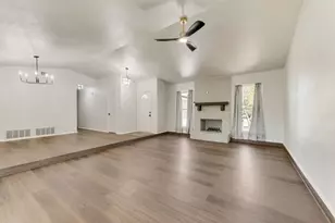 1656 Glenhill Ln, Lewisville, TX 75077 - Photo 8