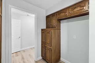 2625 Ramblewood Dr, Carrollton, TX 75006 - Photo 20