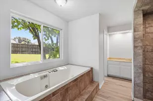 2625 Ramblewood Dr, Carrollton, TX 75006 - Photo 24