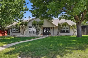 2625 Ramblewood Dr, Carrollton, TX 75006 - Photo 10