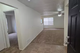 725 Trinity Ln, Dallas, TX 75241 - Photo 10