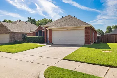 702 Lake Bridge Drive, Lake Dallas, TX 75065 - Photo 2