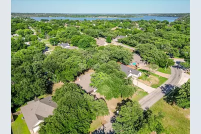 1416 Cheyenne Trail, Granbury, TX 76048 - Photo 24