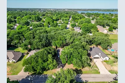 1416 Cheyenne Trail, Granbury, TX 76048 - Photo 30