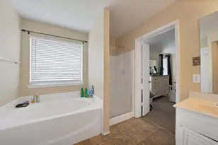 1631 Mt Zion Dr, Arlington, TX 76018 - Photo 18