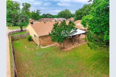 7949 Bermejo Road, Fort Worth, TX 76112 - Photo 26