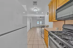 453 Irene St, Burleson, TX 76028 - Photo 12