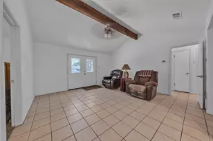 453 Irene St, Burleson, TX 76028 - Photo 8