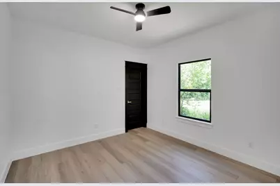 310 Matthew Street, Hillsboro, TX 76645 - Photo 22