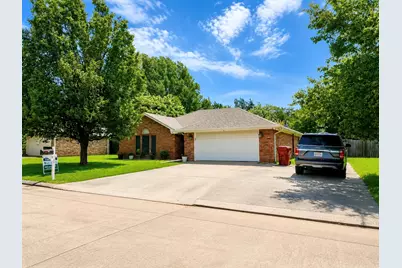 187 Sandy, Reno, TX 75462 - Photo 1