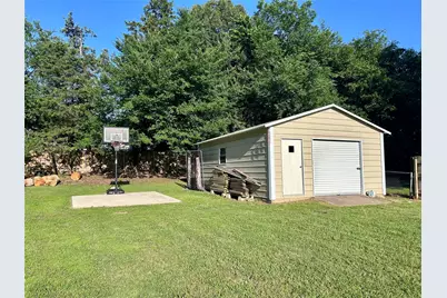 187 Sandy, Reno, TX 75462 - Photo 2