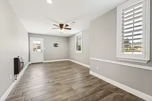 225 Pear Tree Ln, Collinsville, TX 76233 - Photo 16