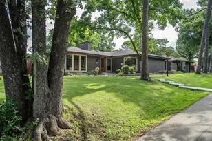 111 N Clearwater Dr, Highland Village, TX 75077 - Photo 1