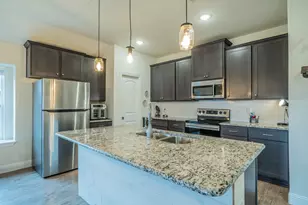105 Arrowhead Dr, Sanger, TX 76266 - Photo 6
