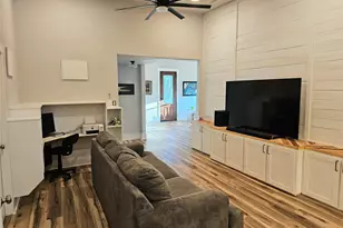 1029 W Shepherd St, Denison, TX 75020 - Photo 8