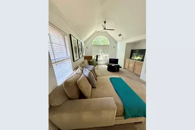 2651 Hidden Ridge Drive, Arlington, TX 76006 - Photo 16