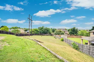 1605 S 3rd St, Midlothian, TX 76065 - Photo 10