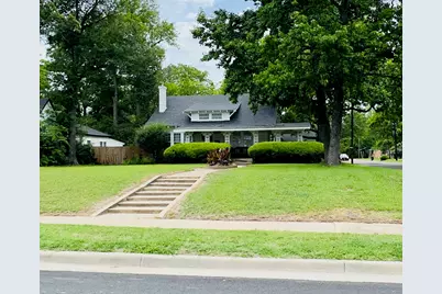 605 Davis Street S, Sulphur Springs, TX 75482 - Photo 1