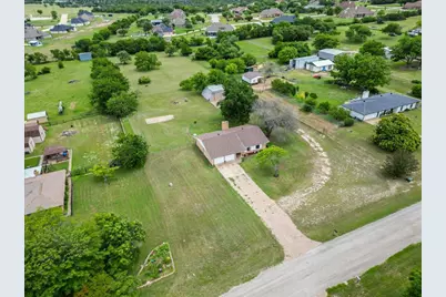 2102 Hill Top Circle, Weatherford, TX 76085 - Photo 34
