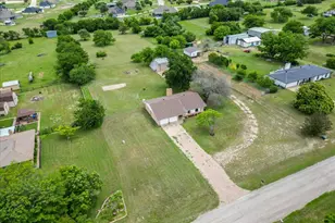 2102 Hill Top Cir, Weatherford, TX 76085 - Photo 34