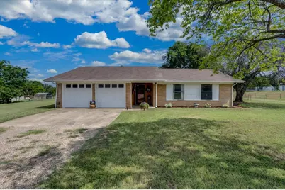 2102 Hill Top Circle, Weatherford, TX 76085 - Photo 2