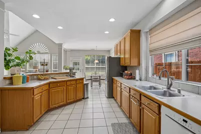 112 Crystal Court, Richardson, TX 75081 - Photo 10