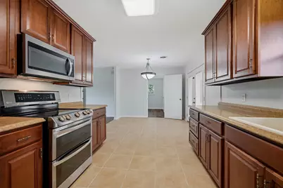 104 Kiowa Drive W, Lake Kiowa, TX 76240 - Photo 10