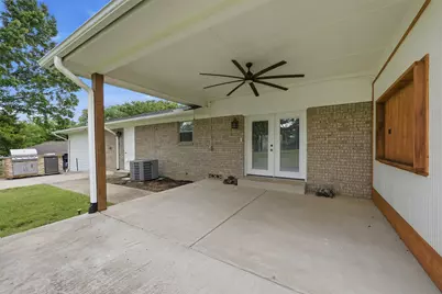 104 Kiowa Drive W, Lake Kiowa, TX 76240 - Photo 2
