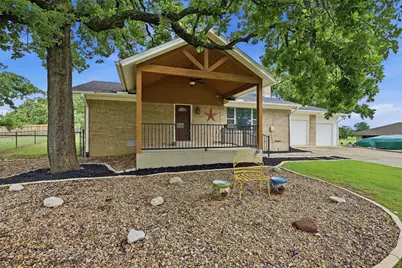 104 Kiowa Drive W, Lake Kiowa, TX 76240 - Photo 1