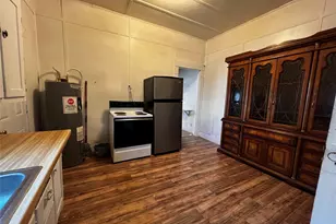 817 W Owing St, Denison, TX 75020 - Photo 8